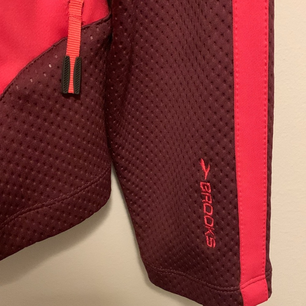Brooks Running Equilibrium Large Jacket Maroon Wi… - image 3